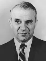 Wassily Leontief photo Wassily Leontief