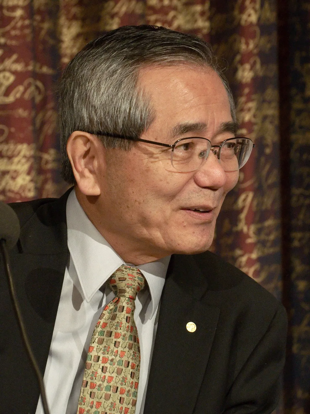 photo Ei-ichi Negishi
