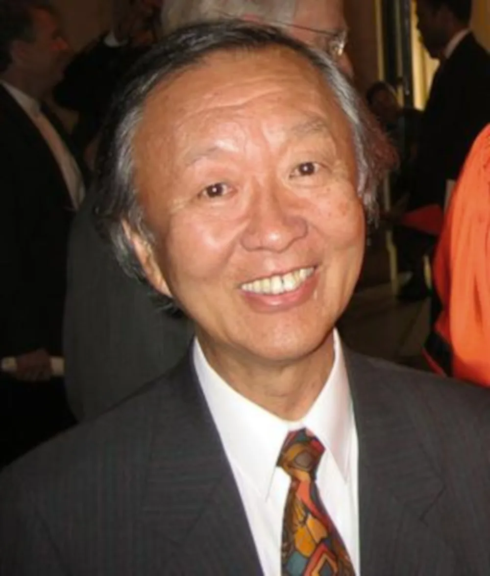 photo Charles Kuen Kao