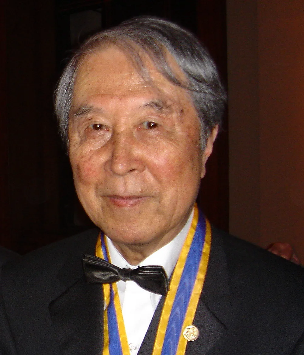 photo Yōichirō Nambu